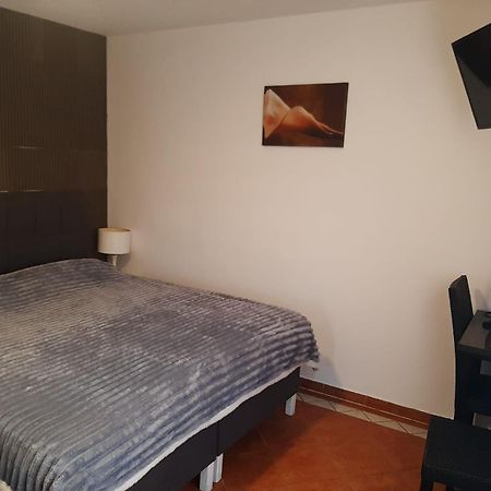 Rooms Lutra Bilje Exterior foto